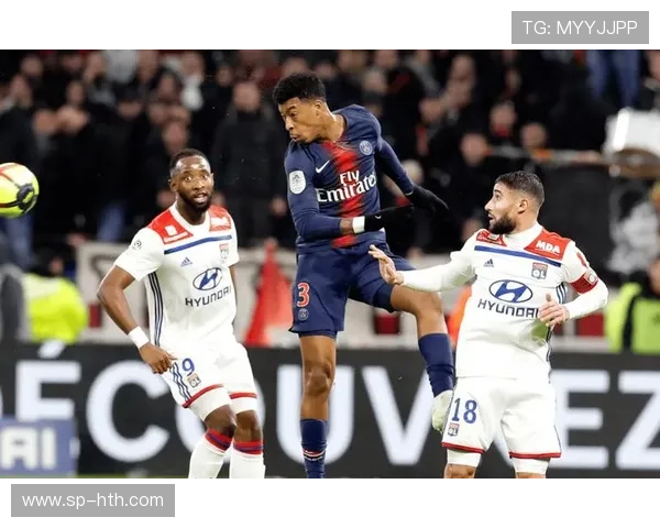 里昂主场2-1击败里尔，各项赛事取得五连胜