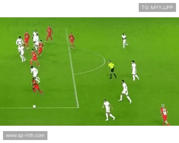 降级区三队积分胶着，保级大战悬念持续