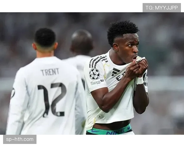 欧冠八强全部产生:英超、西甲各占两席,德甲、意甲、法甲、葡超各一队 欧冠八强全部产生:英超、西甲各占两席,德甲、意甲、法甲、葡超各一队