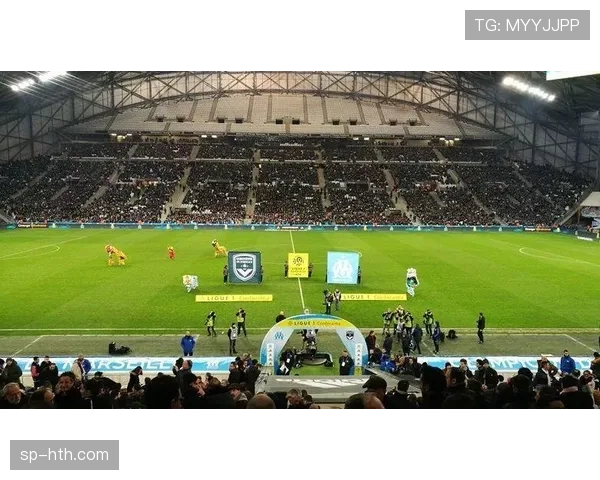 马赛启动韦洛德罗姆球场部分看台翻新工程,预计十月完工 马赛启动韦洛德罗姆球场部分看台翻新工程,预计十月完工